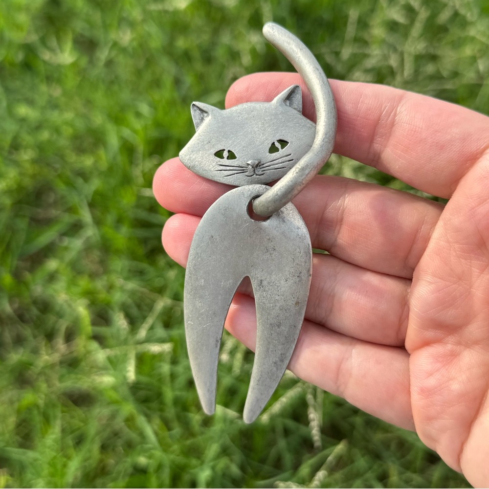 Vintage JJ Jonette Articulated Cat Brooch Pin Silver Tone Appx 4”